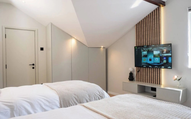 Residence Republic Square- Luxury at Top Location