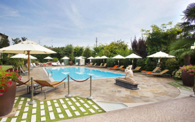 Vip's Motel Luxury Accommodation & Spa