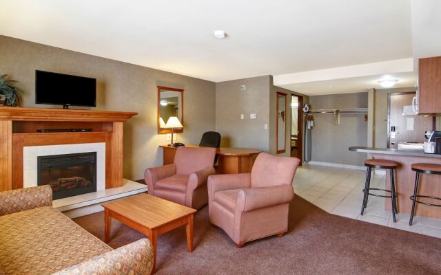 Ramada by Wyndham Ponoka