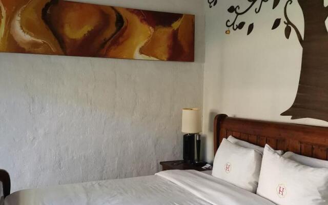 Hacienda del Lago Boutique Hotel