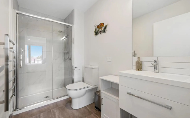 Barbadoes Beauty - Christchurch Holiday Apartment