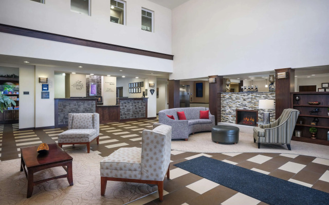 Green Mill Village Hotel & Suites, BW Signature Collection