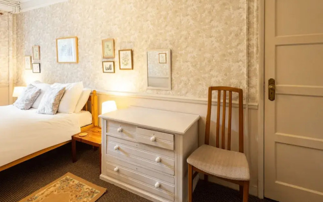 Host Stay Upper Lodge