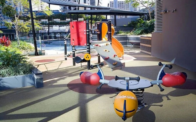 Circle on Cavill - Holidays Gold coast
