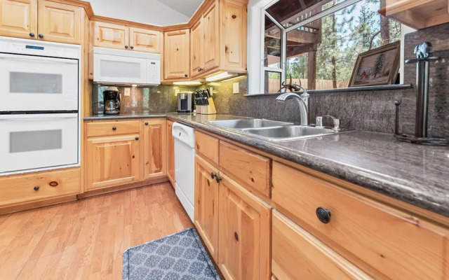 Relaxing Alpine Estates