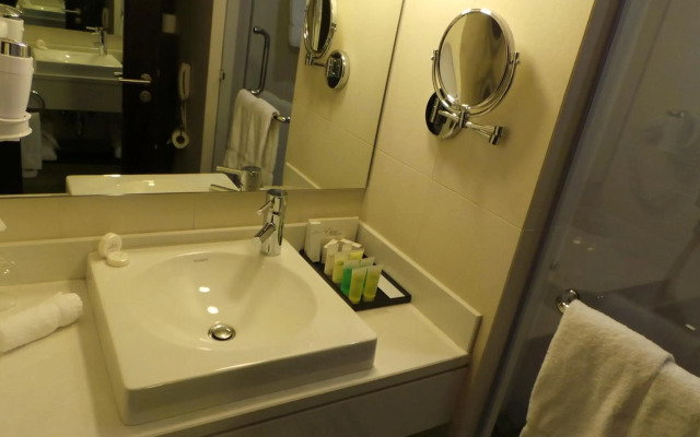 Amman Airport Hotel