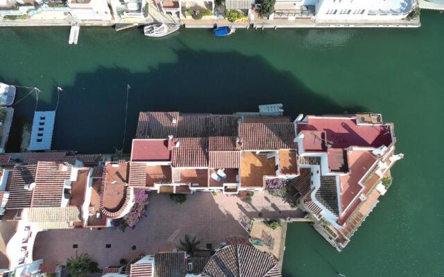 Isla Cartago 49 - Barneda