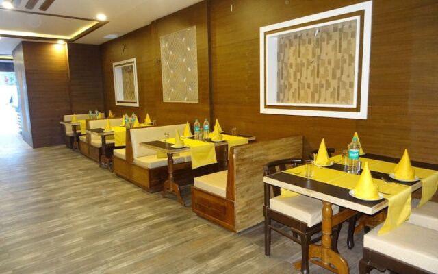 Kamakshi Residency by Royal Collection