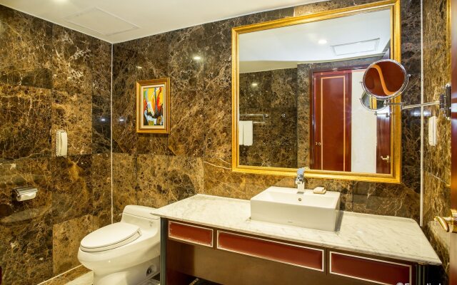 Grand Plaza Hotel Hanoi