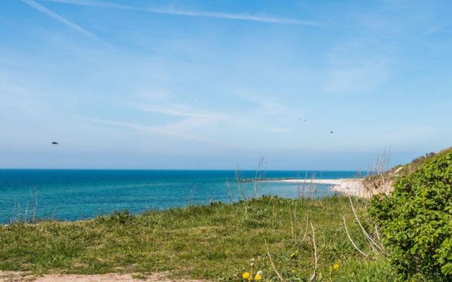 Holiday Apartment Coastal Love