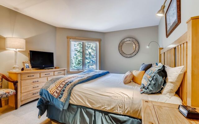 Westwind 208l 1BD 1BA Gold Condo