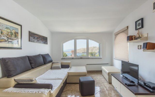 Nice Summer House With sea View, Jacuzzi, Private Garden