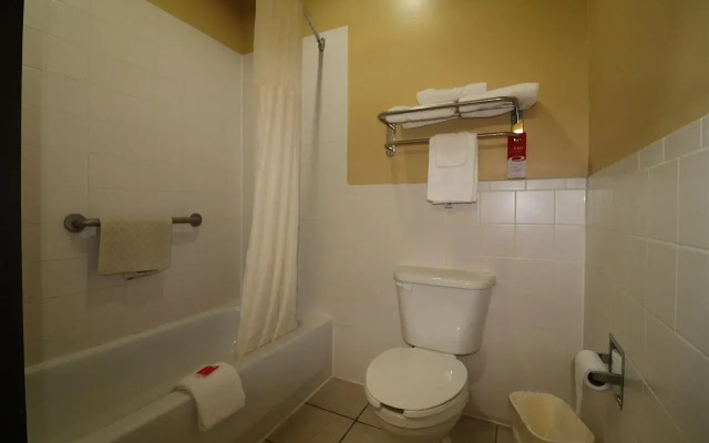 Econo Lodge Lubbock I-27
