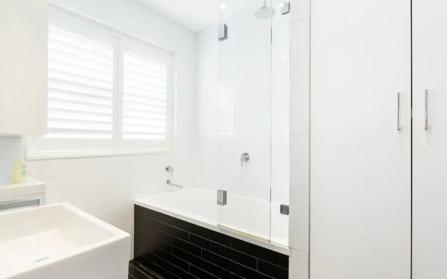 The Double Bay Executive Apartment
