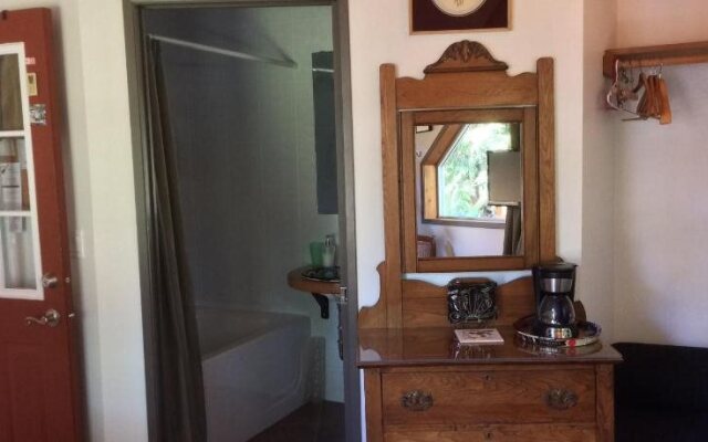 Bev & Sandy's Place B&B