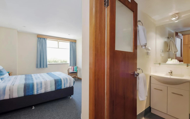 Marquis Hotel Motel – Guest Rooms – West Hobart