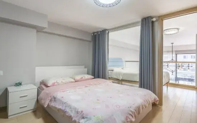 Qiuxiang Apartment