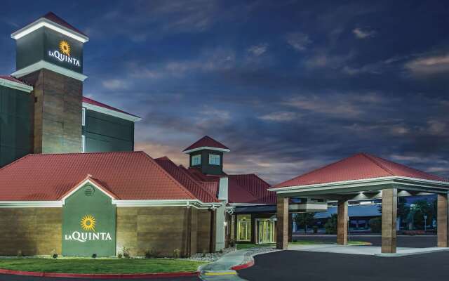 La Quinta Inn & Suites by Wyndham Las Vegas Summerlin Tech