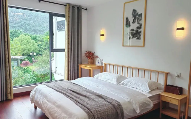 Castle peak yard Inn Guilin
