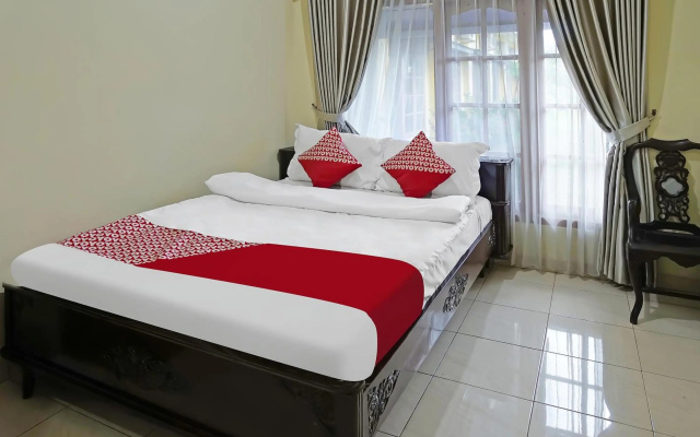 Hotel O Wisma Empat Lima Syariah – Guest Rooms – Palembang