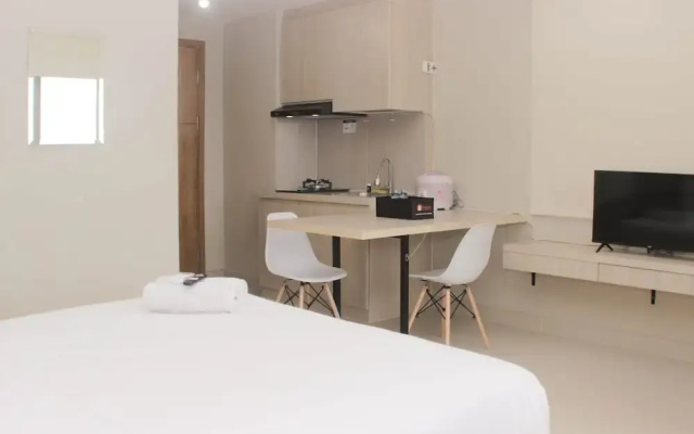 Cozy Studio at LRT City Jatibening Apartment