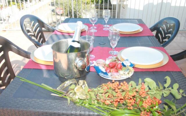 Fantastic, 100 meters from the beach