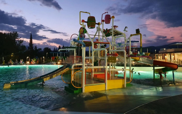 Sisan Family Resort