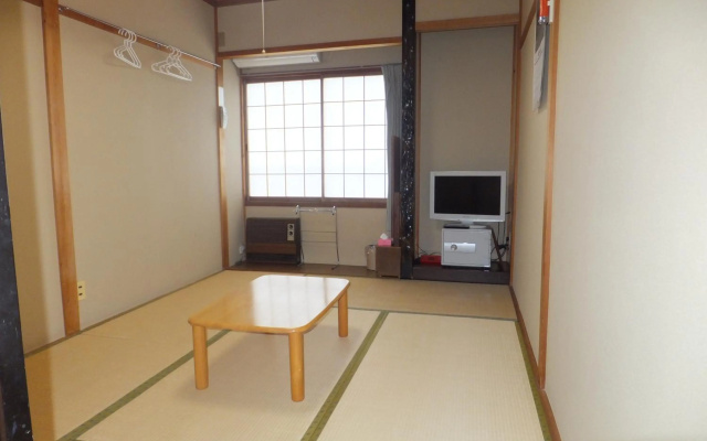 Minshuku Iwatakan – Guest Rooms – Takayama