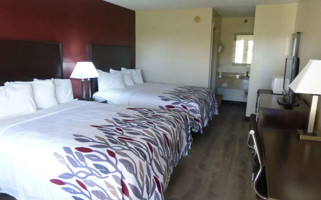 Red Roof Inn Cadiz