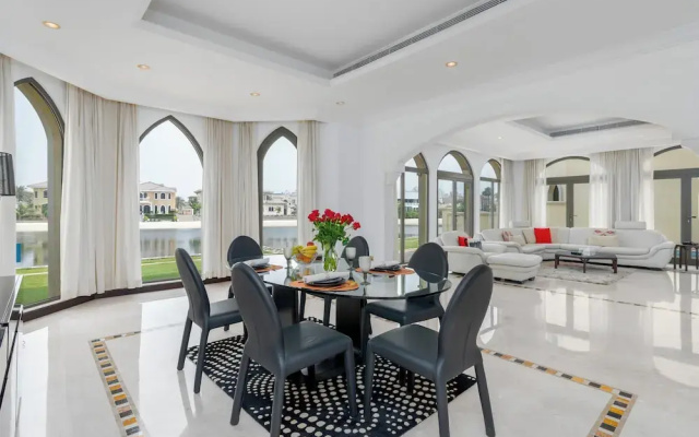 Private Palm Villa - Mint Stay