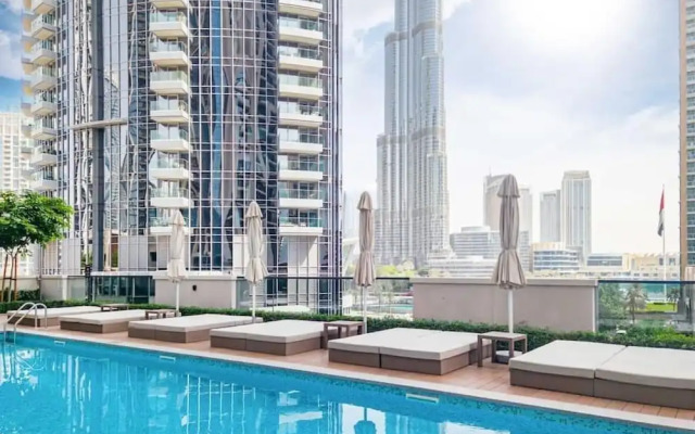 30th Floor Near Burj Khailfa Dubai Mal