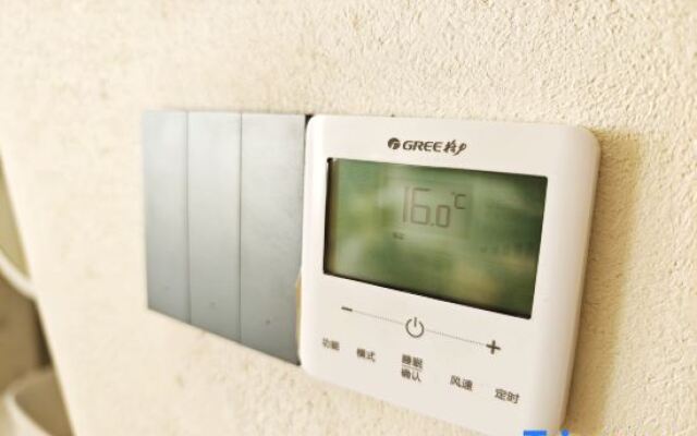 Dali First Glimpse Cloud Top Cliff Beauty Hostel