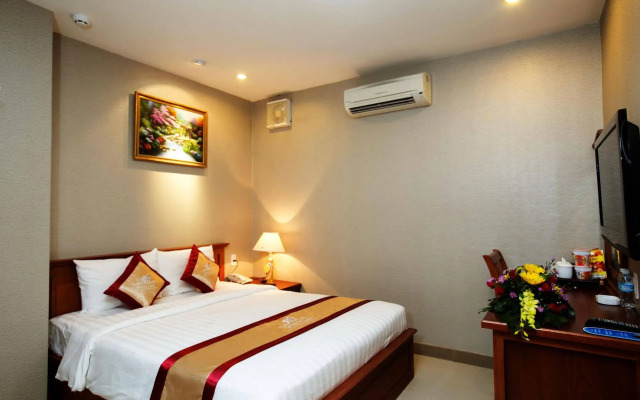 Premium White Lion Hotel