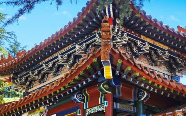 Yuhuangding Hotel