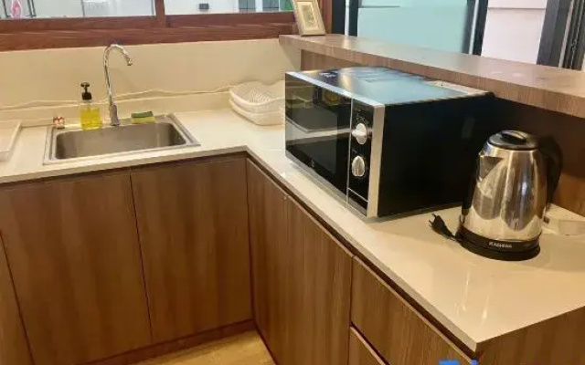 Private Cozy Townhouse Near "Lanmuang Market"
