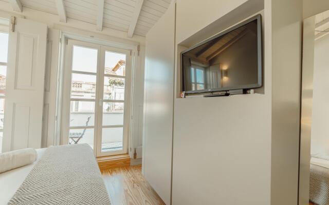 Downtown Deluxe Duplex by Homing