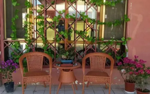 Gaotai Tianfeng Hotel