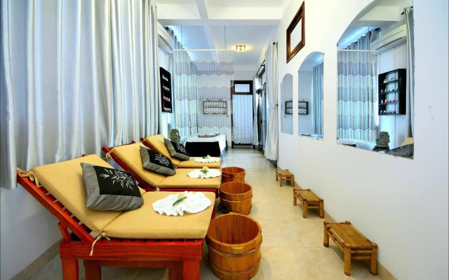 Sunshine Hotel