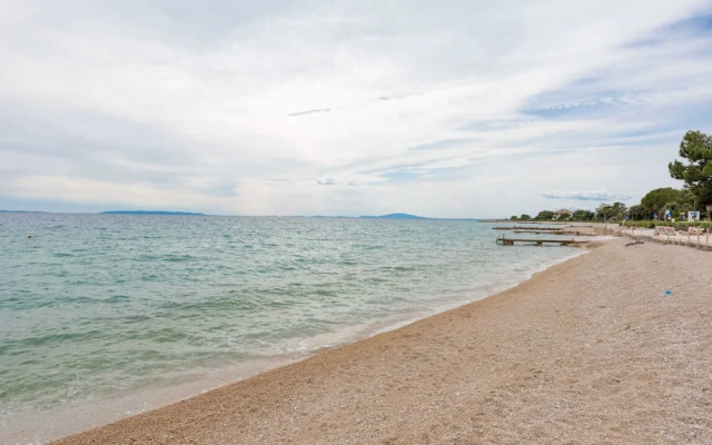 Charming Apartment in Novalja near Zrče Beach