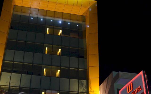 World Hotel