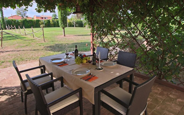 Belvilla by OYO Le Volte