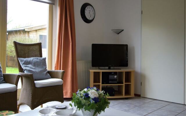 Spacious Home With Wifi at 200 m. From the Beach