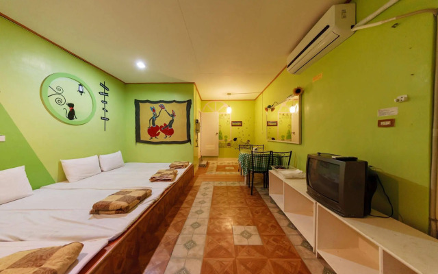 Sea of the World Bed and Breakfast