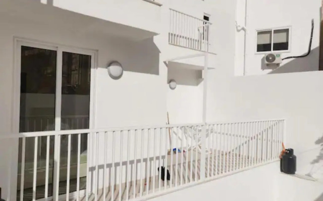 Large Central Apartment Near Valletta & Seafront