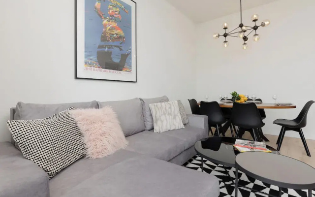 City Panorama by Renters Prestige