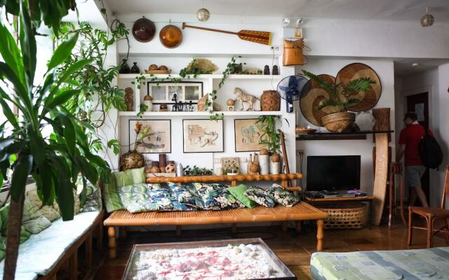 Humble Hut Hostel