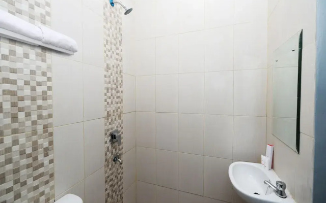 OYO Flagship 2124 Kars Inn Semarang