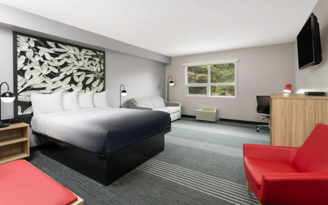 Super 8 by Wyndham Sault Ste Marie On