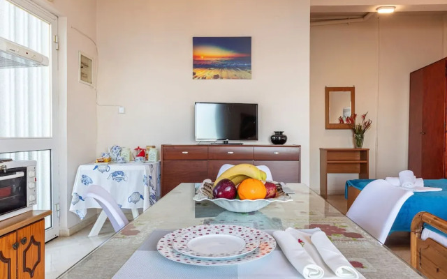 Seaside Sunset Studio - Perfect Location