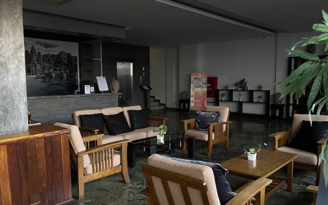 JJ City Centre Suites